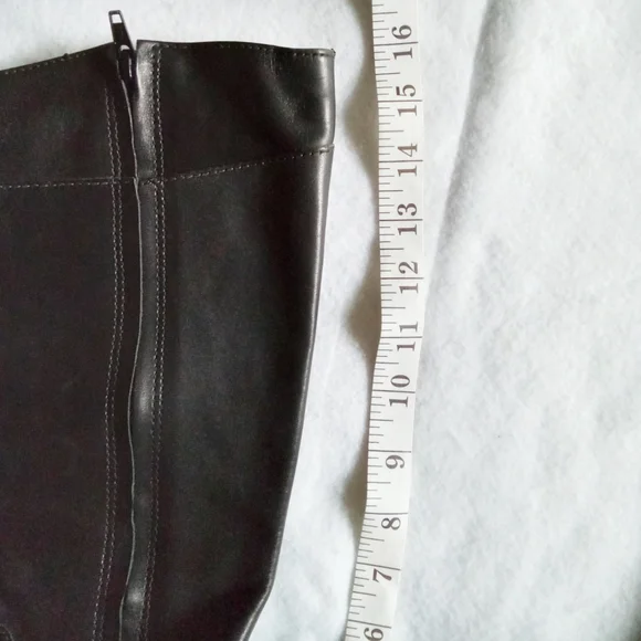 L.L Bean Women's Black Tall Leather Zip Up Heeled Boots - Picture 11 of 12